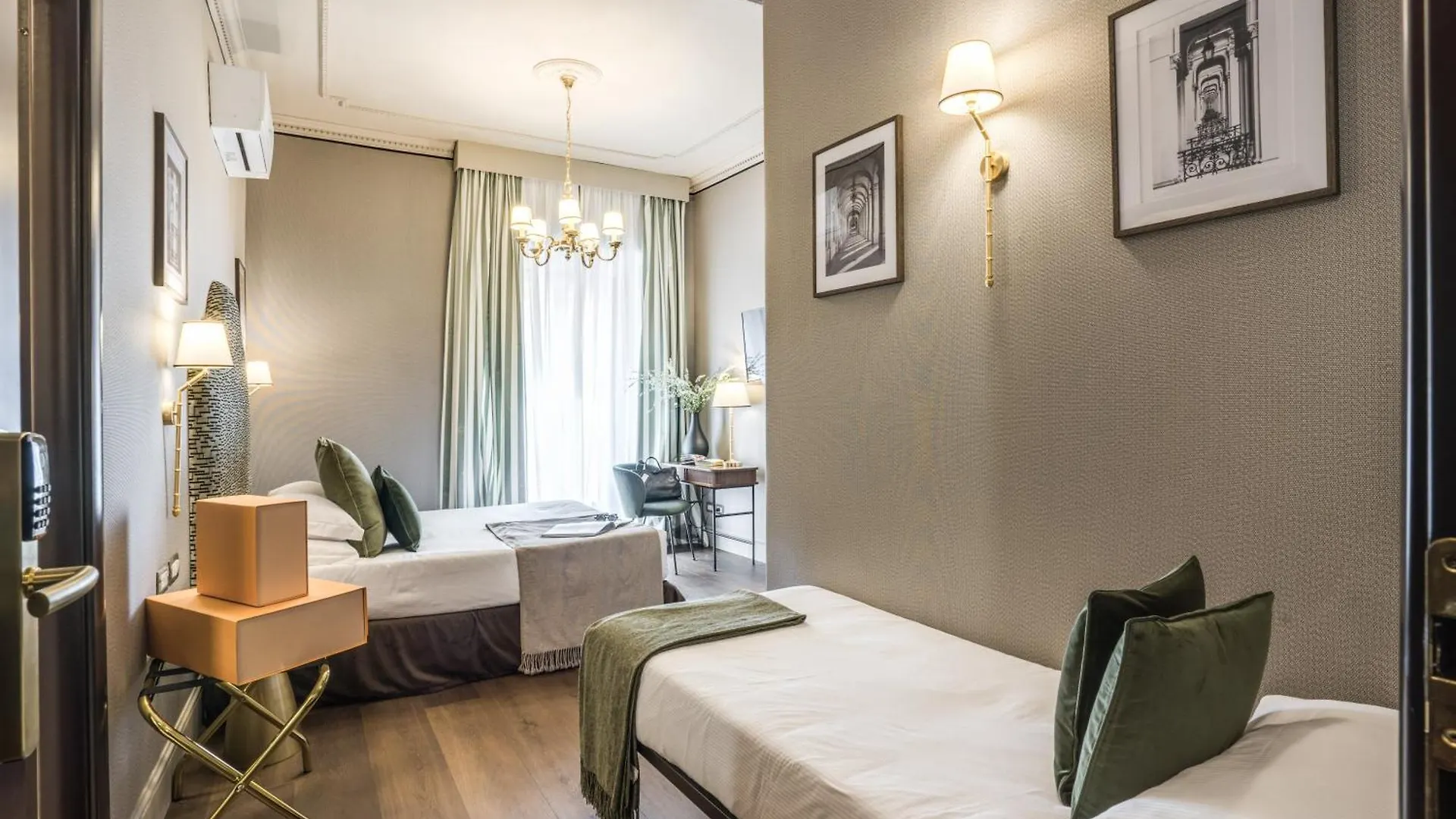 Antica Residenza Del Corso Otel Roma 0*,