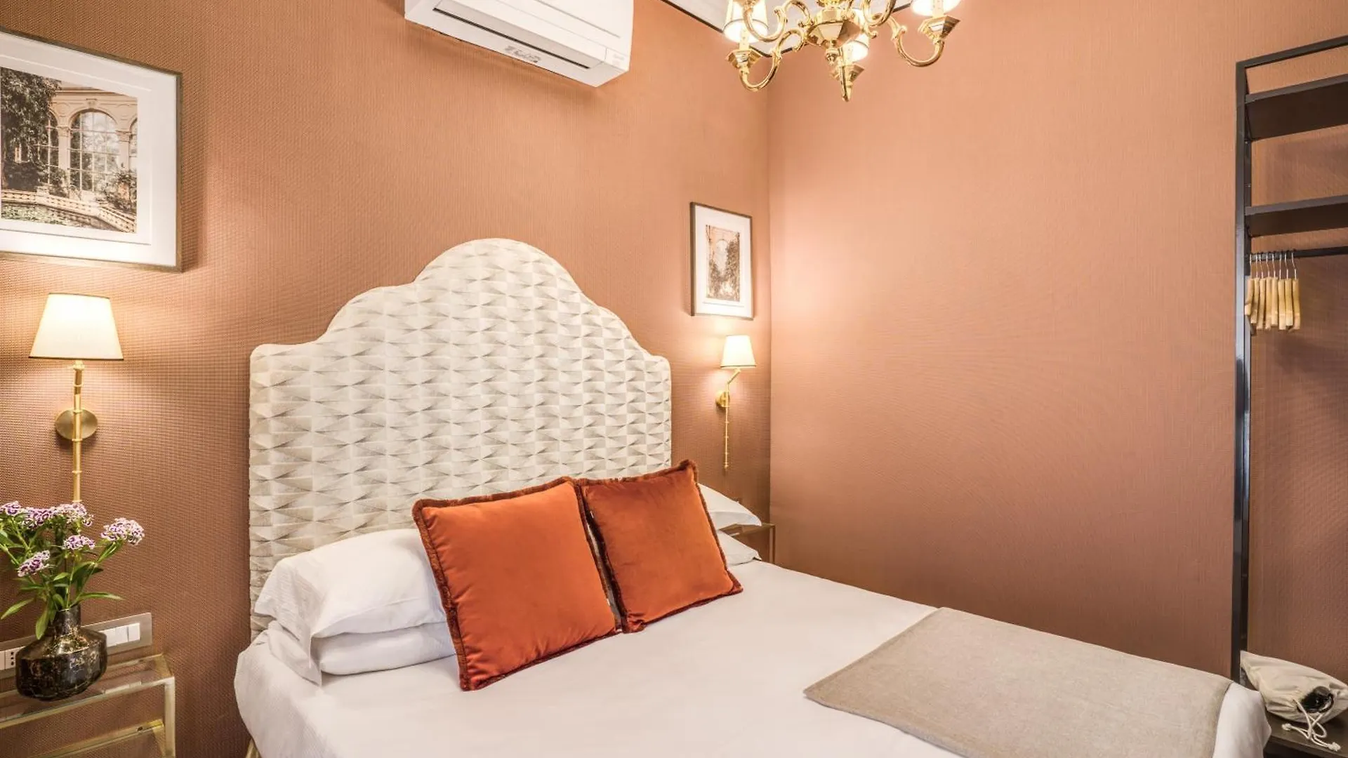 Antica Residenza Del Corso Otel Roma İtalya