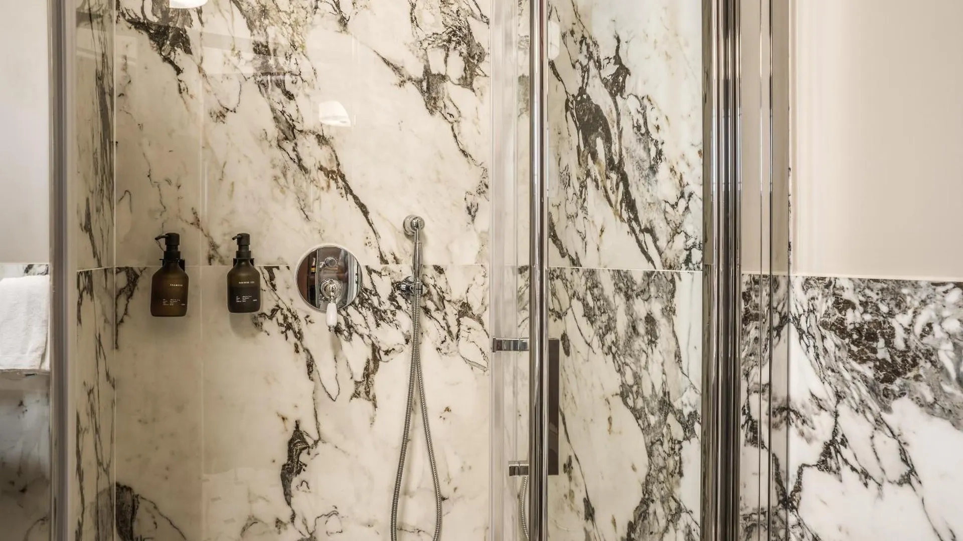Antica Residenza Del Corso Otel Roma