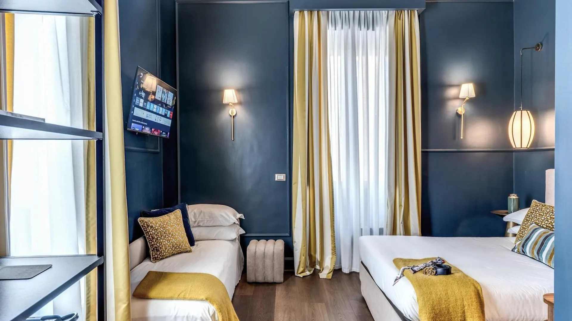 Konukevi Antica Residenza Del Corso Otel Roma İtalya