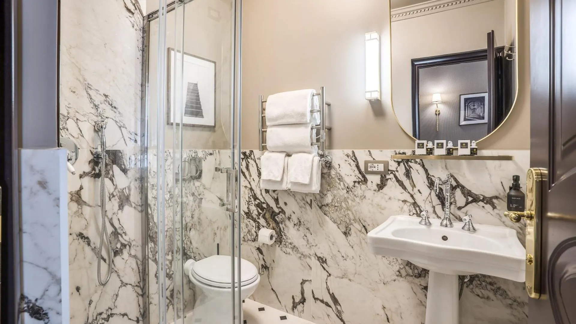 Guest house Antica Residenza Del Corso Hotel Rome Italy
