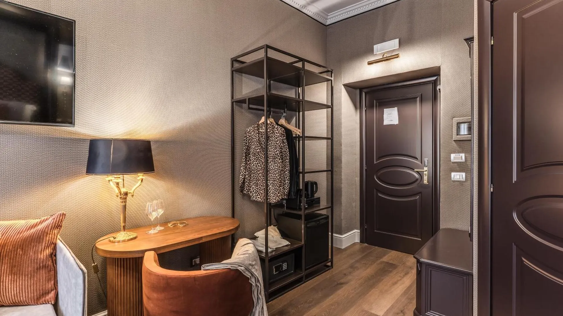 Hotel Antica Residenza Del Corso Roma 0*,