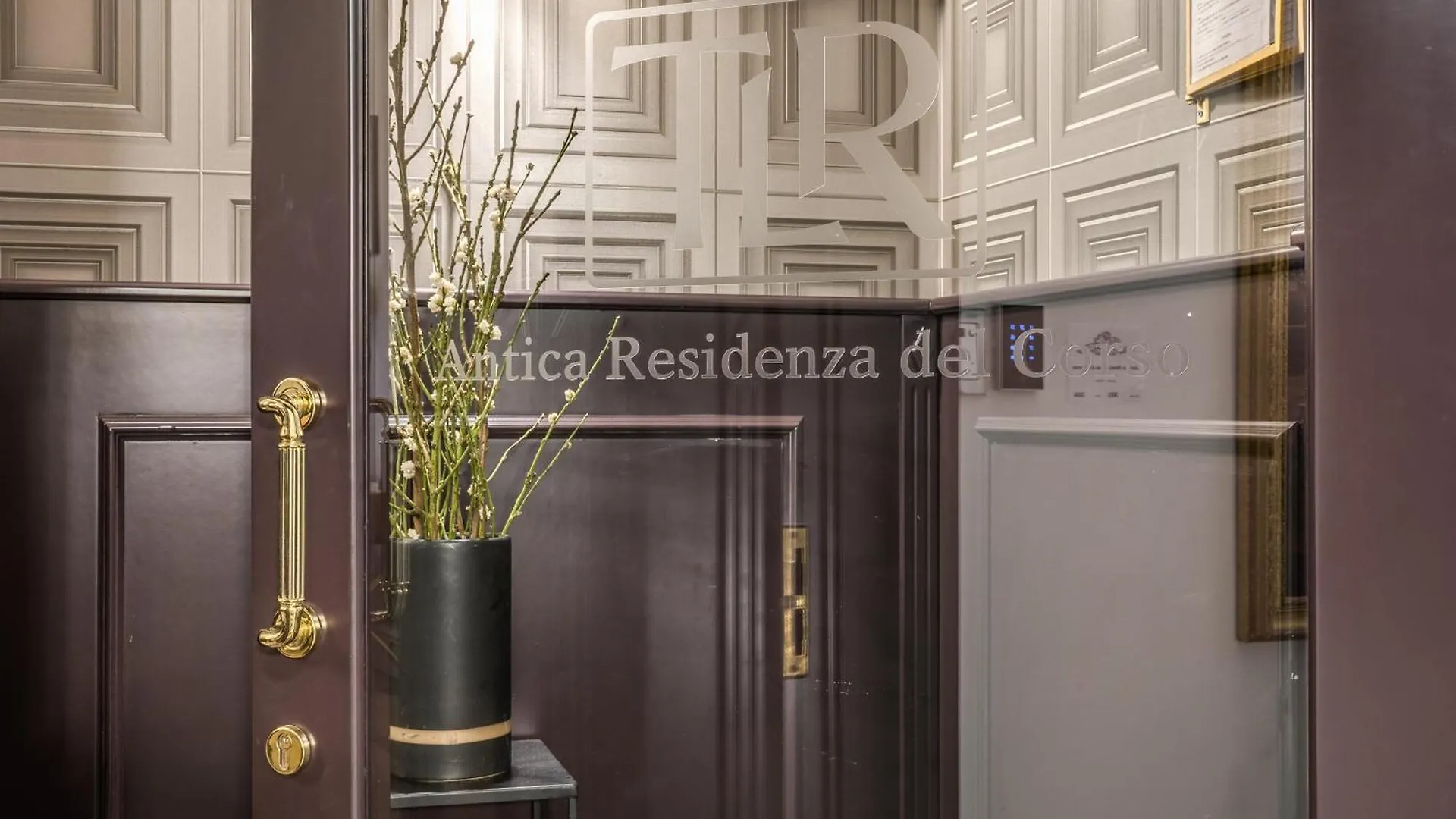 Hotel Antica Residenza Del Corso Roma 0*,