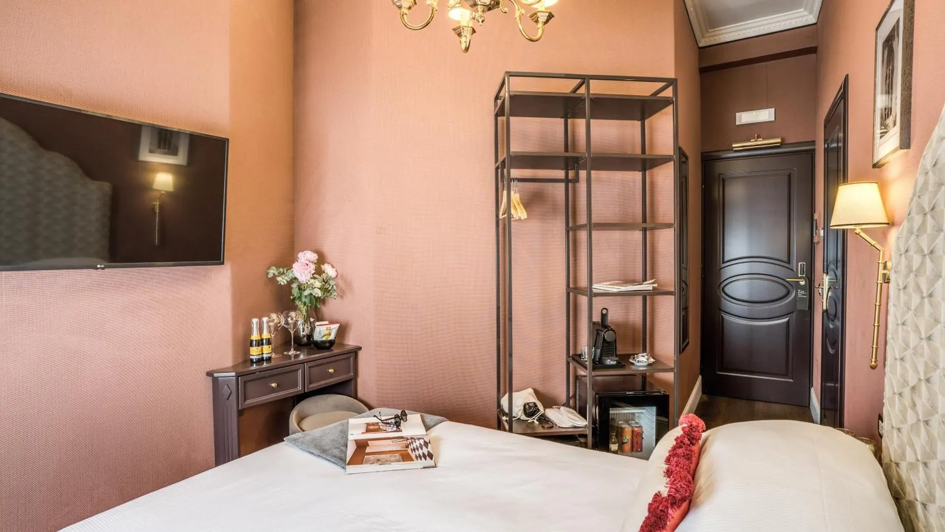 Hotel Antica Residenza Del Corso Roma 0*,  Italia